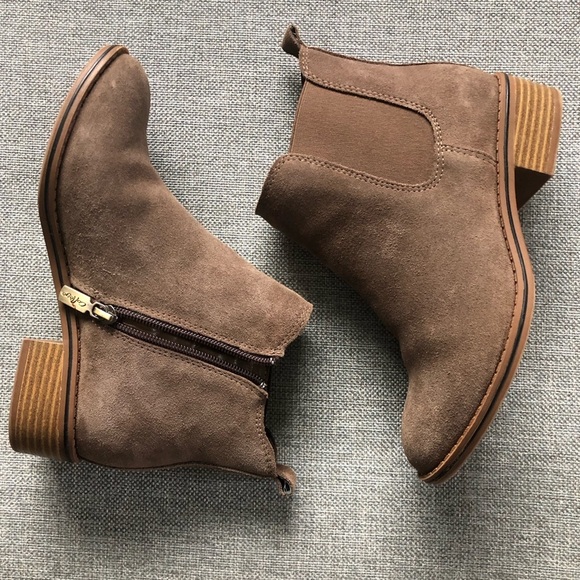 Aqua College Lori Waterproof Booties Dark Taupe Suede Size 6M - Picture 2 of 13